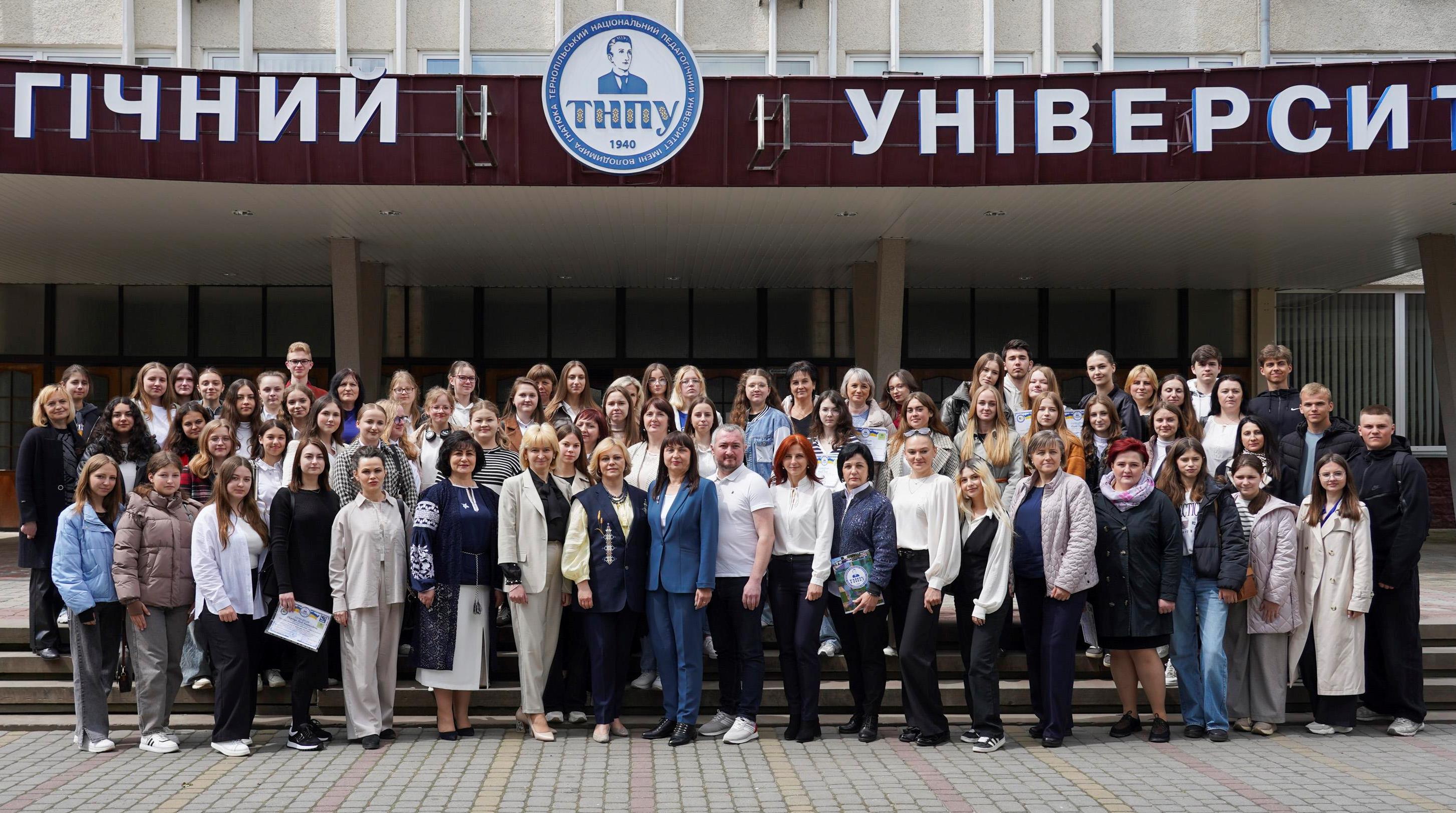  Більше 80 учасників урочистого завершення Психологінчої школи залишились задоволені відвідинами ТНПУ імені Володимира Гнатюка.jpg